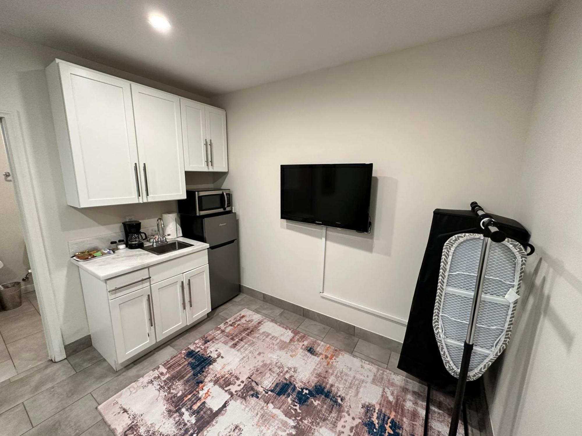 Studio With Private Entrance Next To Balboa Park ซานดิเอโก ภายนอก รูปภาพ